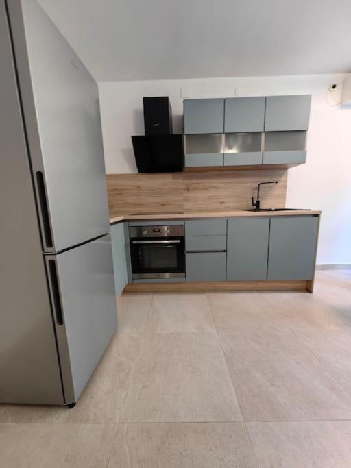 New 1 Bedroom Near Center And Apartamento *